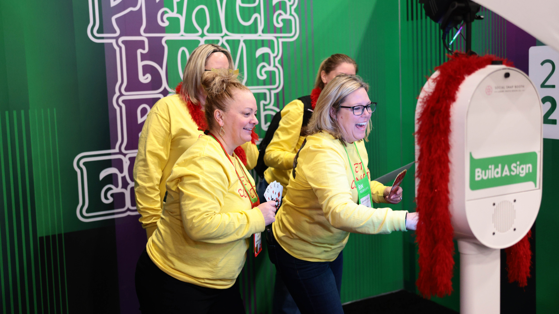  Powered Up at Keller Williams Family Reunion 2025 - KW Outfront Magazine Bildidee 